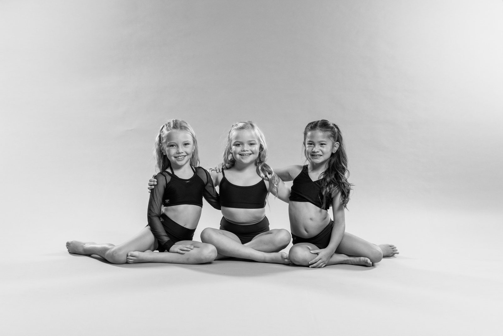 Centre Pointe dancers